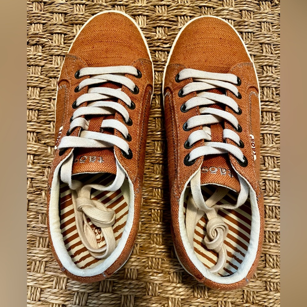 Taos Footwear Women's Rust Orange Canvas Lace-Up Sneakers - Picture 3 of 9